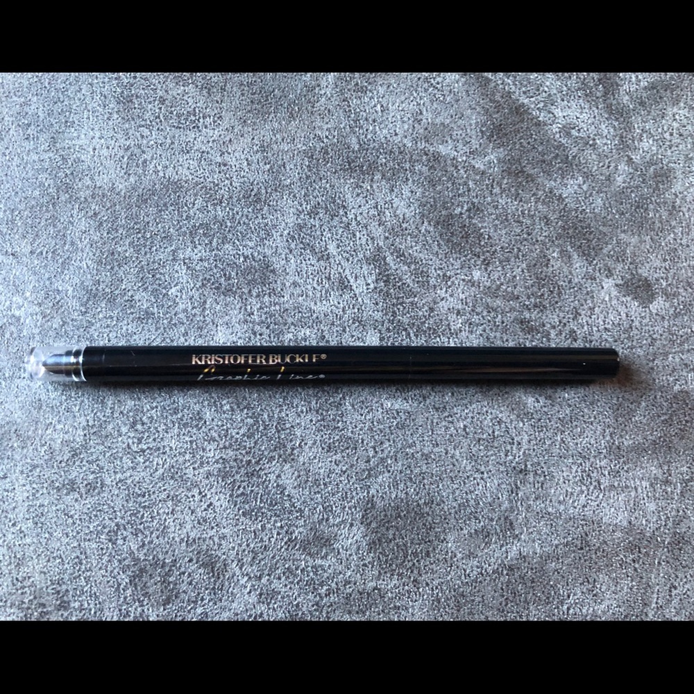 Kristofer Buckle Graphic Line Gel Eyeliner - Picture 5 of 6
